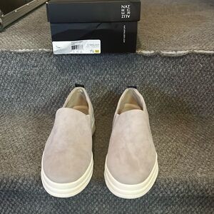 Grey Naturalizer shoes called Yola. Size 7.5